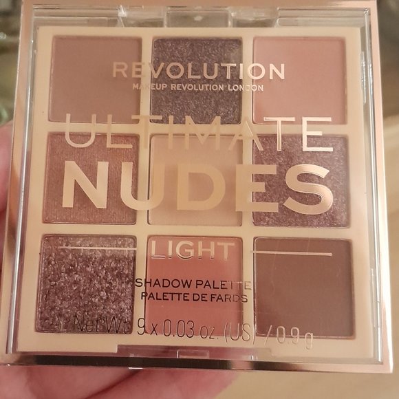 Revolution Makeup Ultimate Nudes Shadow Palette - Light.  Cruelty free and vegan - Picture 3 of 6